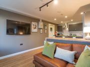 4 bed 1st Floor Flat to rent in Newcastle Tyne And Wear,...