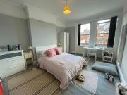4 bed 1st Floor Flat to rent in Newcastle Upon Tyne And...