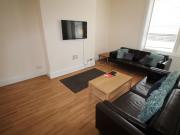 4 bed 1st Floor Flat to rent in Newcastle Upon Tyne And...