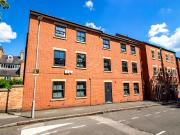 4 bed 1st Floor Flat to rent in Nottingham...
