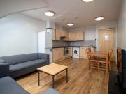 4 bed 1st Floor Flat to rent in Nottingham...