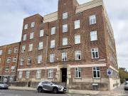 4 bed 1st Floor Flat to rent in Portsmouth Hampshire,...