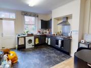 4 Bed 9 Stanmore Street, Burley, Leeds LS4 2RU Student