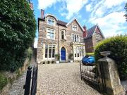 4 bed Apartment to rent in Bristol Somerset, BS8, from...