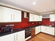 4 bed Apartment to rent in Sheffield South Yorkshire,...