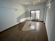 4 Bed DD Specious Well Maintain West Open Apartment...