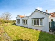 4 Bed, Detached Bungalow, Carr Side Lane, Doncaster, DN7...