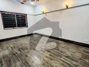 4 Bed Drawing Dining West Open Flat