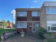 4 Bed, End of Terrace, Borehamwood, Hertfordshire, WD6...