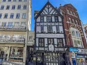 4 bed flat for sale