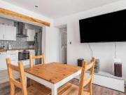 4 bed flat for sale