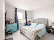 4 bed flat for sale