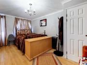 4 bed flat for sale