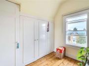 4 bed flat for sale