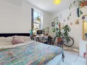 4 Bed Flat In kilburn With A Private Garden