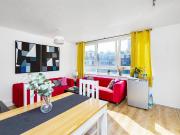 4 bed flat to rent in Battersea Bridge Road, London |...