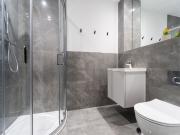 4 bed flat to rent in East Overcliff Drive, Bournemouth, BH1