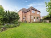 4 bed house for sale