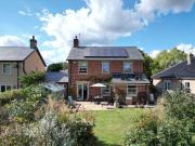 4 bed house for sale