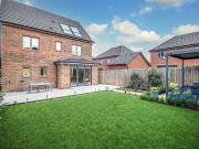 4 bed house for sale