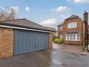 4 bed house for sale