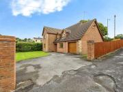 4 bed house for sale