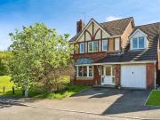 4 bed house for sale