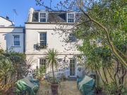 4 bed house to rent in Parliament Mews, Mortlake, SW14 |...