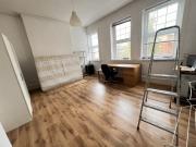 4 Bed Maisonette, 15 Minutes to Central London