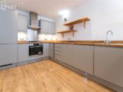4 bed Mid Terraced House to rent in Brighton And Hove...