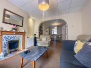 4 bed Mid Terraced House to rent in Cardiff South...