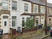 4 bed Mid Terraced House to rent in Cardiff South...