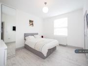 4 bed Mid Terraced House to rent in Lincoln...