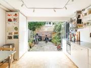 4 bed Mid Terraced House to rent in London Tower...