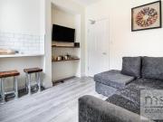 4 bed Mid Terraced House to rent in Nottingham...