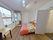 4 bed Mid Terraced House to rent in Nottingham...