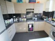 4 bed Mid Terraced House to rent in Nottingham...