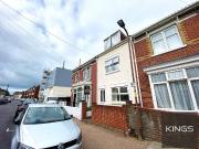4 bed Mid Terraced House to rent in Portsmouth...