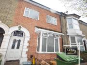 4 bed Mid Terraced House to rent in Southampton...