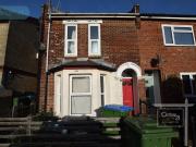 4 bed Mid Terraced House to rent in Southampton...