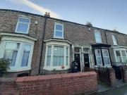 4 bed Mid Terraced House to rent in York North...