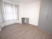 4 Bed Pitcroft Avenue, Reading