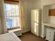 4 Bed Semi Detached House, Middle Street, SO14