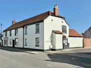 4 Bed, Semi Detached, Milford On Sea, Hampshire, SO41...