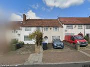 4 Bed Terraced House, Ballards Road, NW2