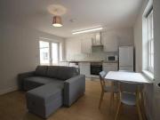 4 bed Town House to rent in Nottingham Nottinghamshire,...