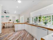4 Bedroom, 2 Bathroom Charming House in Robina
