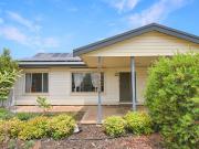 4 BEDROOM, 2 BATHROOM FAMILY HOME