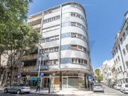 4 Bedroom Apartment for Rent on Rua Pascoal de Melo with...