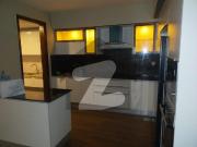 4 Bedroom Apartment Gulberg